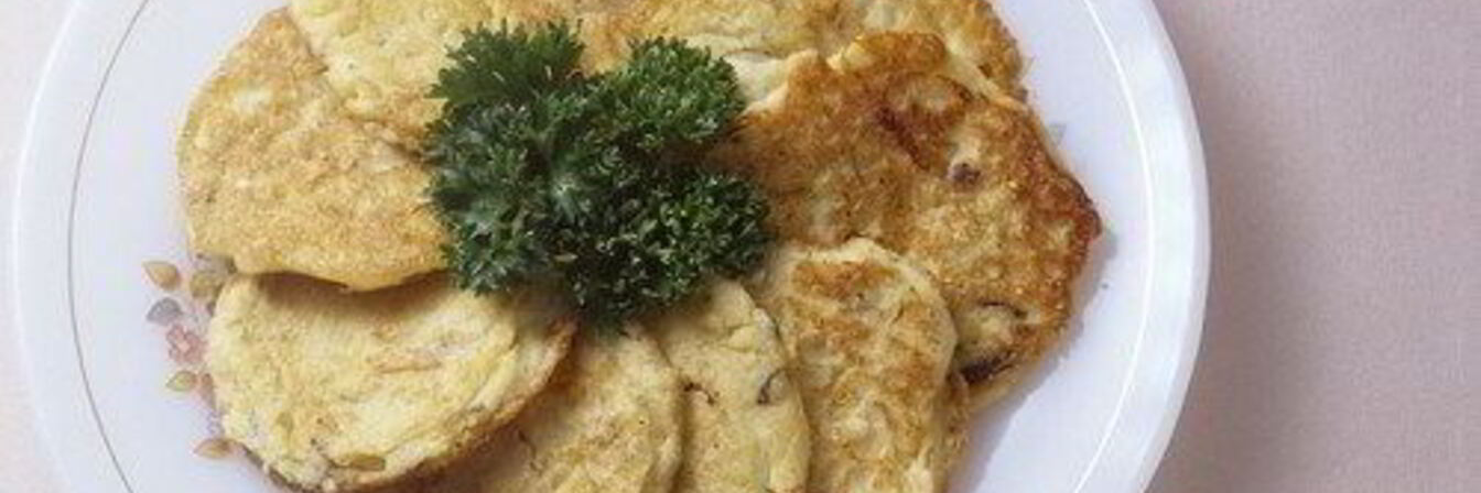 Оладьи из сладкой кукурузы к мясу на гриле