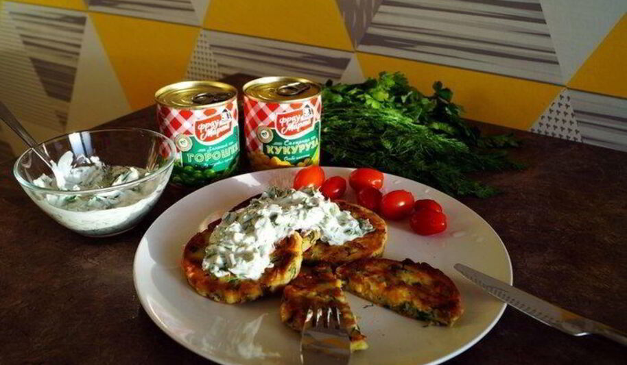 Рецепт оладий с кукурузой и горошком