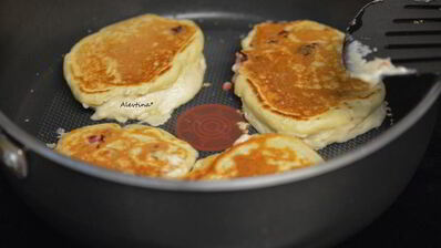 оладьи с малиной и рикоттой