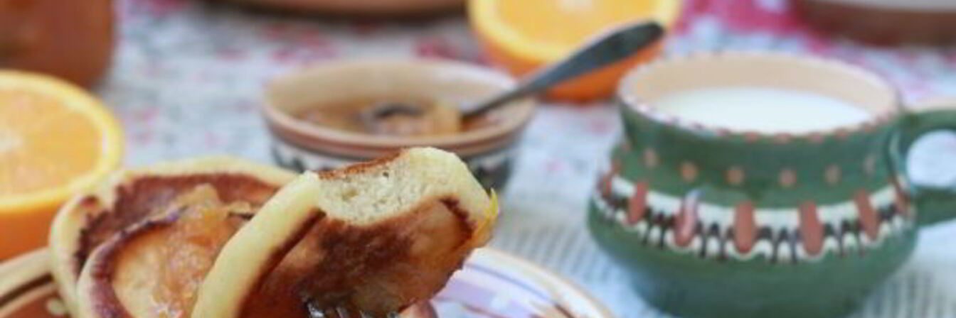 Пышные оладьи с творогом на кефире