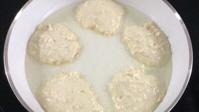 творожные оладьи с яблоками