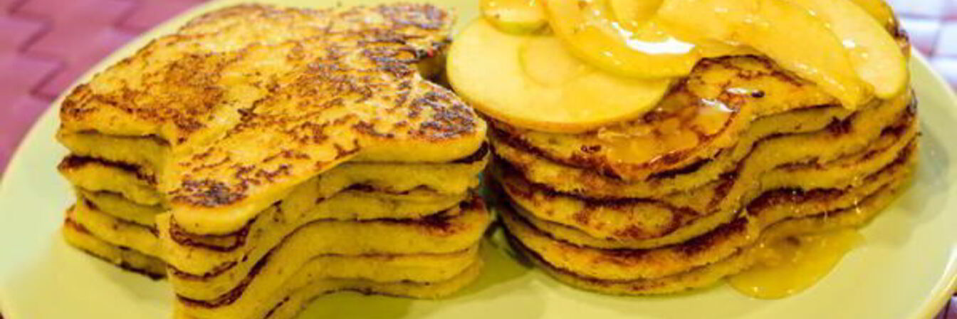 Яблочные оладьи с кабачком