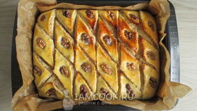 пахлава с грецкими орехами и медом