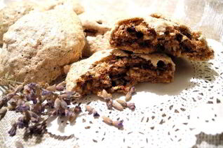 Кунжутное печенье с шоколадом