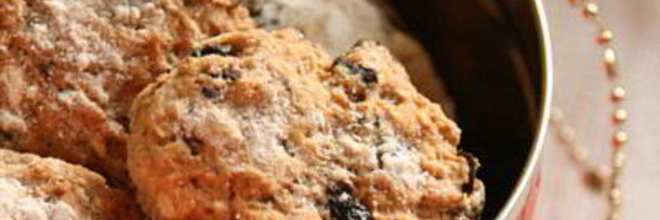 Новогоднее печенье с черносливом