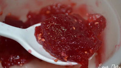 вкуснейшее шоколадное песочное печенье с малиновым конфитюром