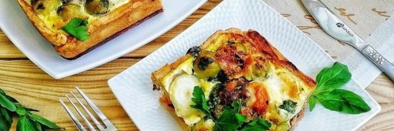 Киш с фаршем и овощами в ароматной заливке