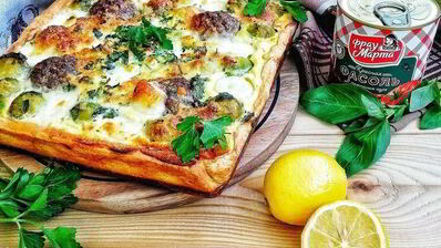 киш с фаршем и овощами в ароматной заливке