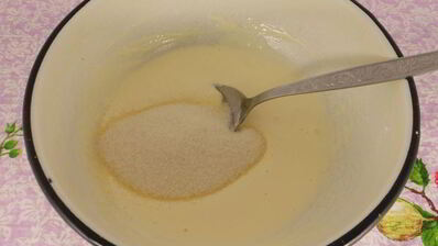 песочный пирог с яблоками и заварным сметанным кремом