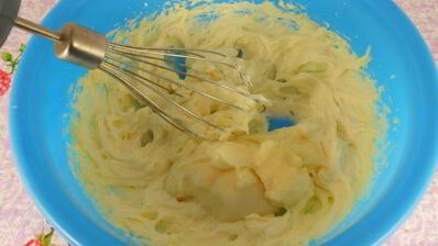 песочный пирог с яблоками и заварным сметанным кремом