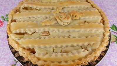 песочный пирог с яблоками и заварным сметанным кремом