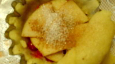 пирог c яблоками и красной смородиной