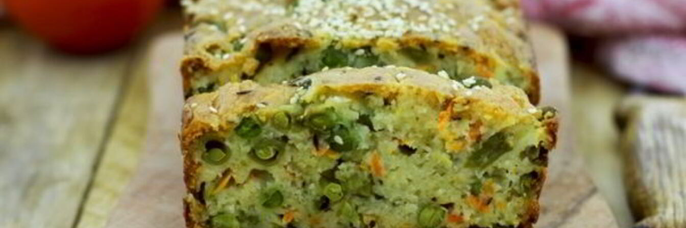 Пирог из манной крупы с горохом