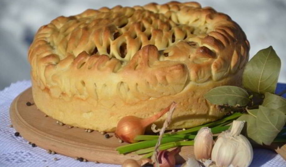 Рецепт пирога с капустой и сайрой