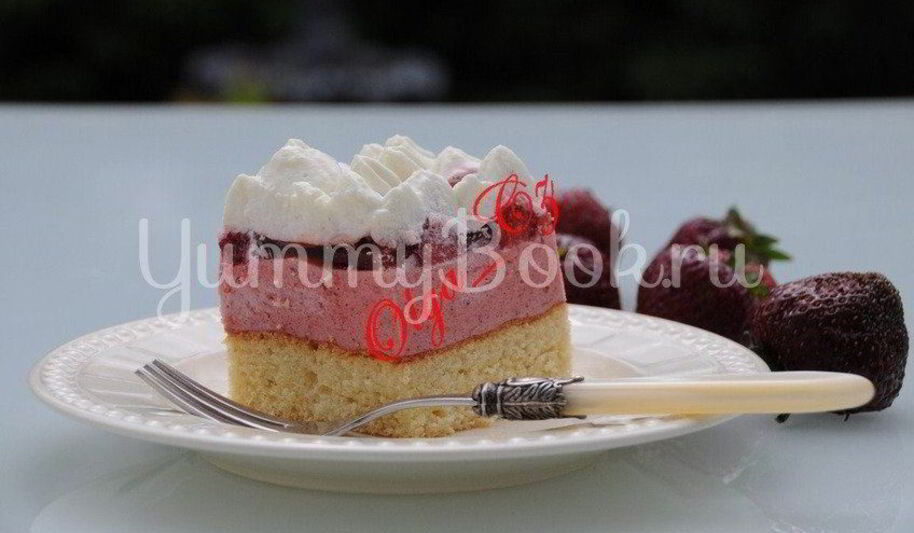 Рецепт пирога с клубничным муссом