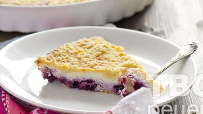 пирог с ягодами и творогом