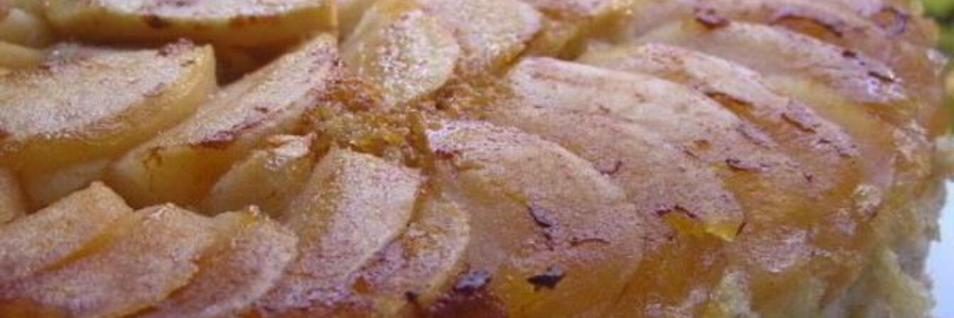 Яблочный пирог в мультиварке