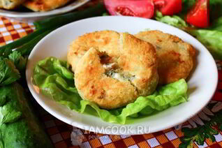 Быстрые пирожки с курицей и брынзой