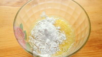 быстрые пирожки с курицей и брынзой