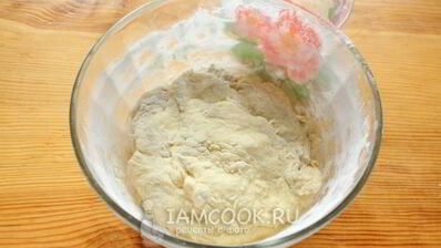 быстрые пирожки с курицей и брынзой