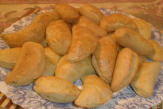 Пирожки из творожного теста