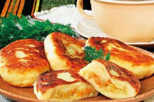 Пирожки картофельные с капустой