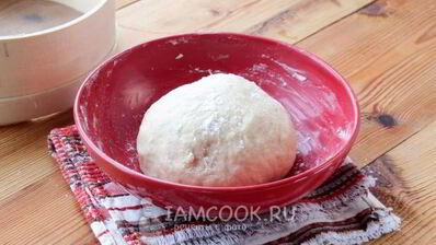 пирожки на молоке с вишней