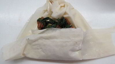 пирожки плиссе с курицей и шпинатом из теста фило