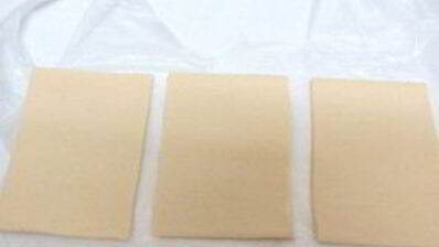 пирожки с черникой из слоеного теста