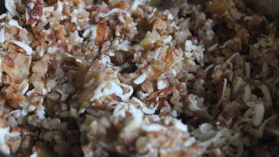 пирожки с гречкой, беконом и яйцом