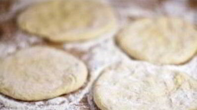 пирожки с мясом и рисом