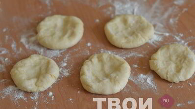 пирожки с вишней