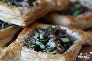 Слоеные пирожки с начинкой