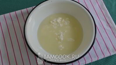 жареные пирожки с яйцом и рисом