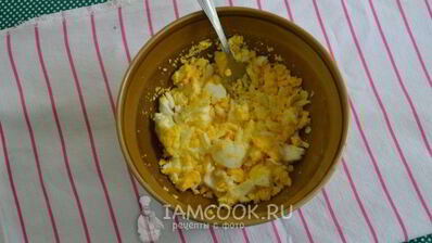 жареные пирожки с яйцом и рисом