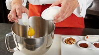 брауни с клюквенным мороженым