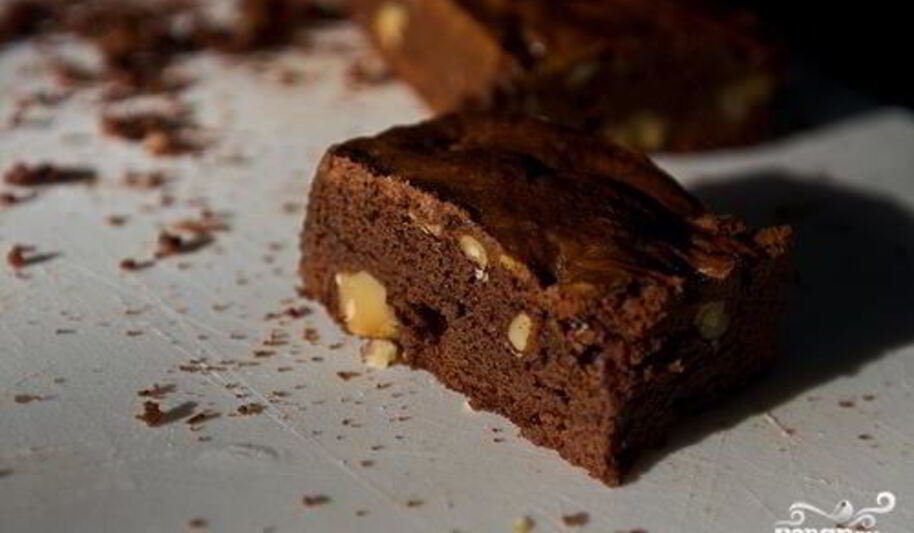 Рецепт шоколадных пирожных с грецкими орехами