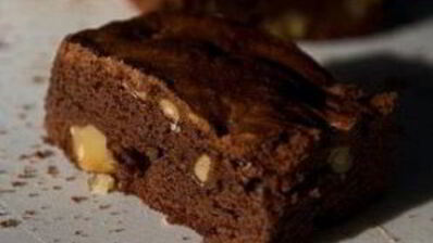 шоколадные пирожные с грецкими орехами