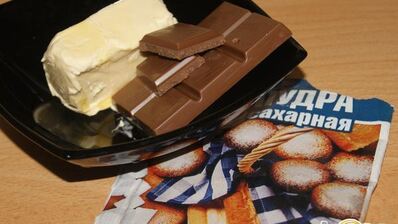 шоколадные пирожные с кремом