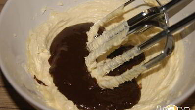 шоколадные пирожные с кремом