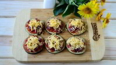 мини-пицца на баклажанах