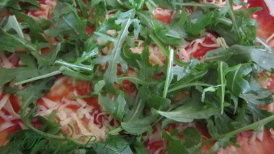 пицца красное и белое