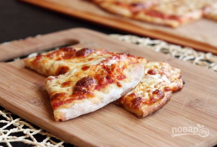 Пицца на противне