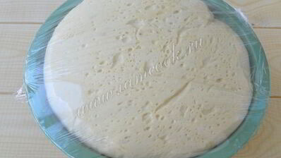 пицца пепперони с жаренной моцареллой