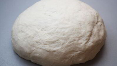 пицца с грибами и козьим сыром