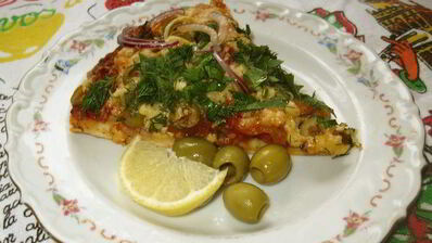 пицца с маринованным мясом