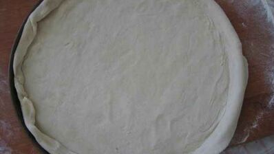 пицца с тунцом и ветчиной