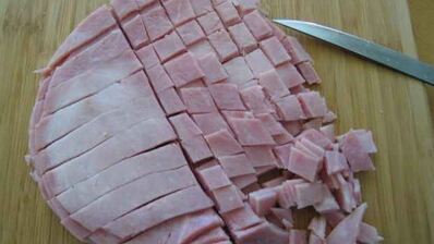 пицца с тунцом и ветчиной