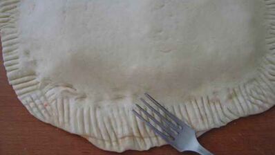 пицца с тунцом и ветчиной