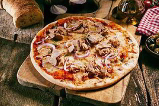 Пицца с тунцом